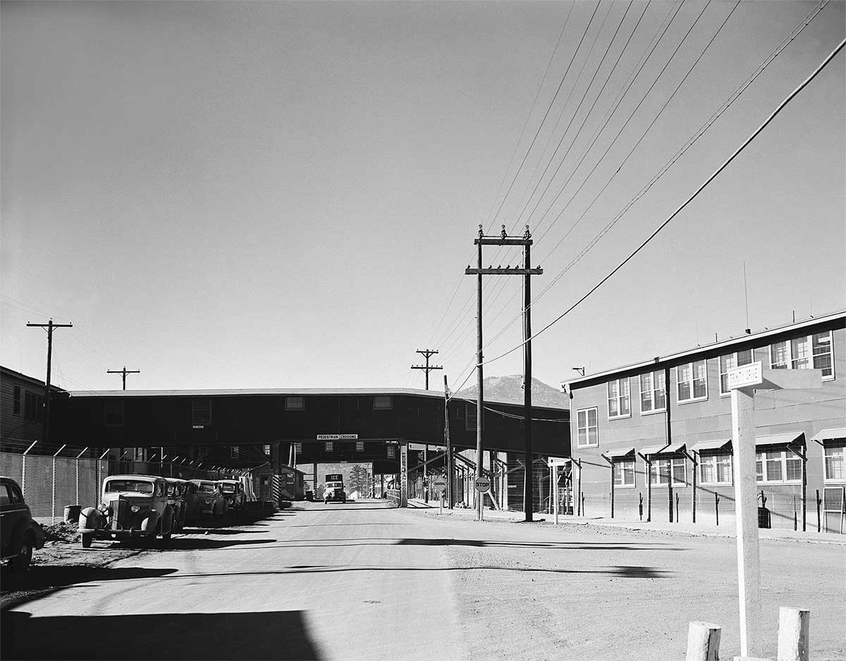 Living at Los Alamos LOS ALAMOS Beginning of an Era 19431945